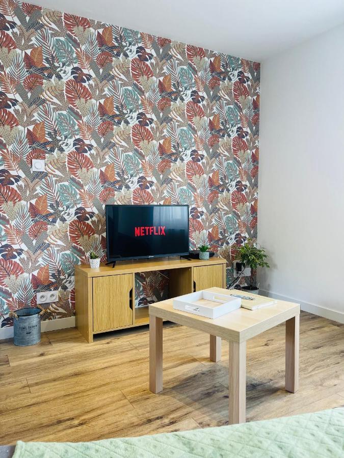Superbe appartement en résidence avec parking Loudéac Esterno foto